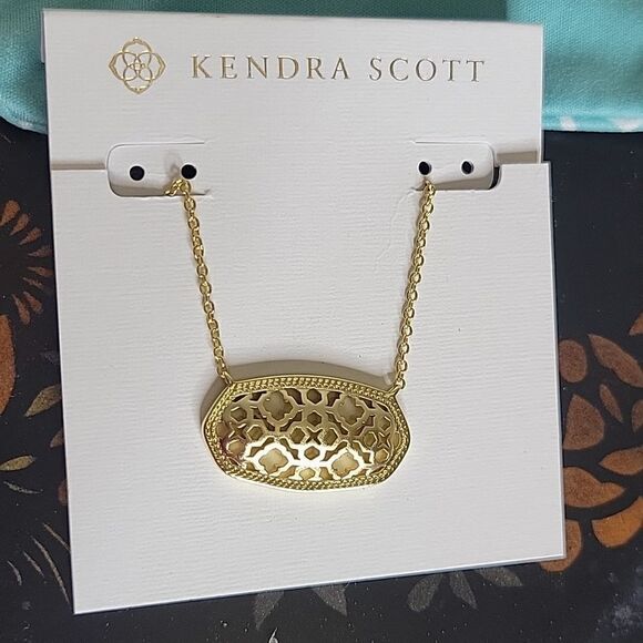 KENDRA SCOTT Goldtone Dolly Necklace NWT - Picture 6 of 6
